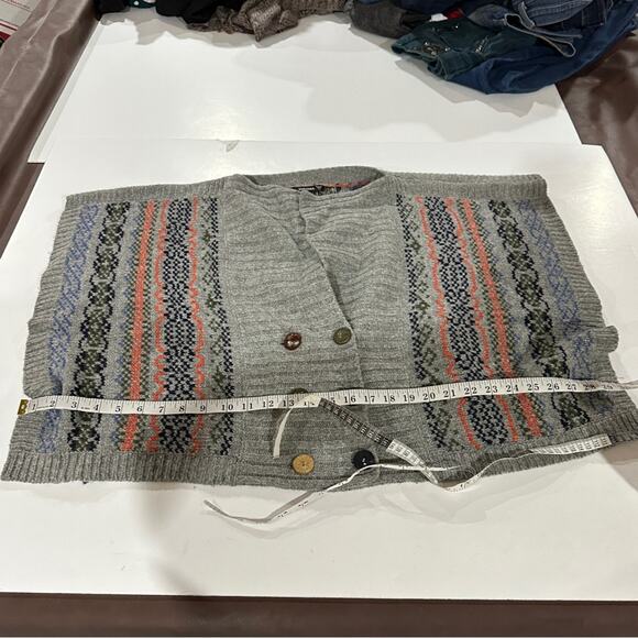 Kerisma Lambswool Gray Multicolor Knit Geometric Print Sweater Shaw Size S/M - Picture 10 of 10
